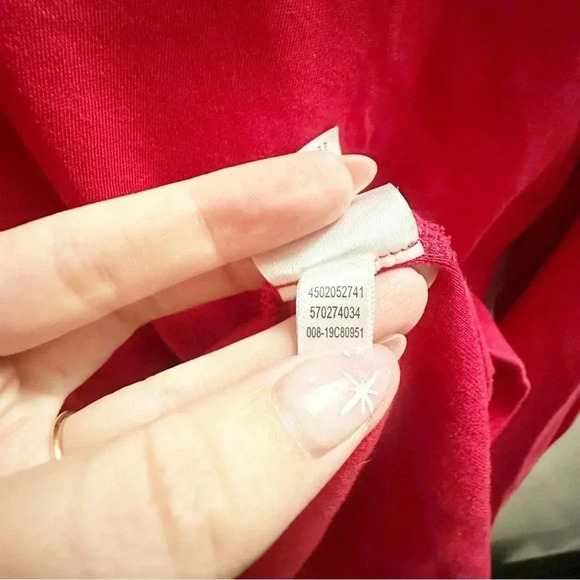 Chicos Cherry Red Super Soft Polished V-Neck Long Sleeve Tunic Top Size 1 US M/8 - Picture 6 of 6